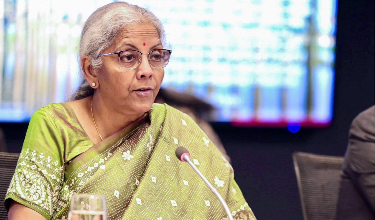 World Economic Outlook | सुस्ती के दौर में भी ‘सुपरफ़ास्ट’ भारतीय अर्थव्यवस्था! IMF ने भारत की GDP ग्रोथ का अनुमान बढ़ाकर 7% किया