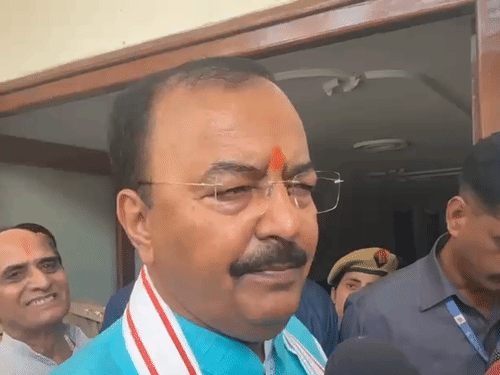 डिप्टी CM केशव आज प्रयागराज में:वंदे भारत स्लीपर ट्रेन को हरी झंडी दिखाएंगे, करीब 4 घंटे रहेंगे