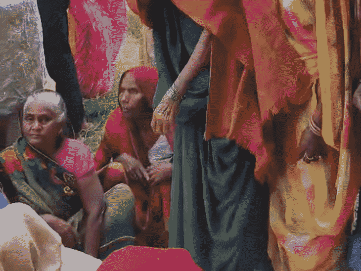 प्रतापगढ़ में बकाया भुगतान मांगने पहुंचे ट्रक ड्राइवर की हत्या:शव गांव पहुंचते ही ग्रामीणों का हंगामा, एक गिरफ्तार; मुख्य आरोपी फरार