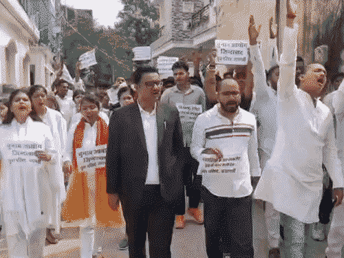 वाराणसी में युवा-परिषद का CEC के समर्थन में न्याय-मार्च:Gen Z उतरे सड़कों पर, बोले – आतंकवादियों, नक्सलियों और देशद्रोहियों से मिली है CJP