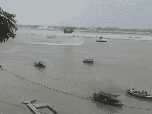 AIR Show-विश्वनाथ मंदिर के सामने सेना के हेलीकॉप्टर का टच-एंड-गो:एयर शो के पहले परखी जा रही व्यवस्था, 22, 24 और 25 अक्टूबर को है नमो घाट पर प्रस्तावित