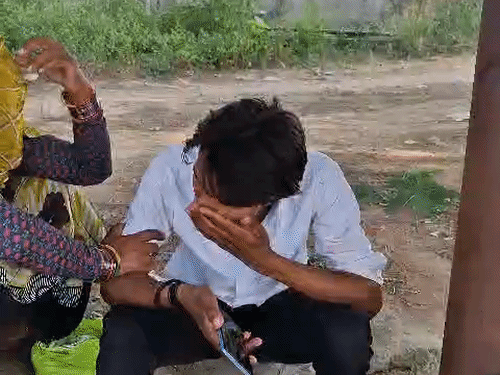 सगाई से 2 दिन पहले युवती ने सुसाइड किया:झांसी में मंगेतर फूट-फूटकर रोया, फुफेरी बहन के देवर से तय हुई थी शादी