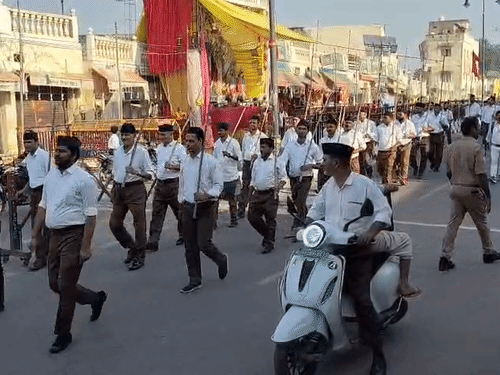 अयोध्या की कल की 5 बड़ी खबरें:भाजपा नेता लल्लू सिंह ने रावण दहन किया, रामपथ पर RSS ने किया पथ संचलन
