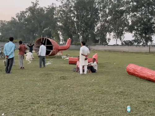 भमोला का रावण दहन मेला भगवान भरोसे:अलीगढ़ में नुमाइश मैदान पर फोकस, आयोजकों का आरोप- पत्राचार के बाद भी न लाइटें लगीं, न मैदान समतल हुआ