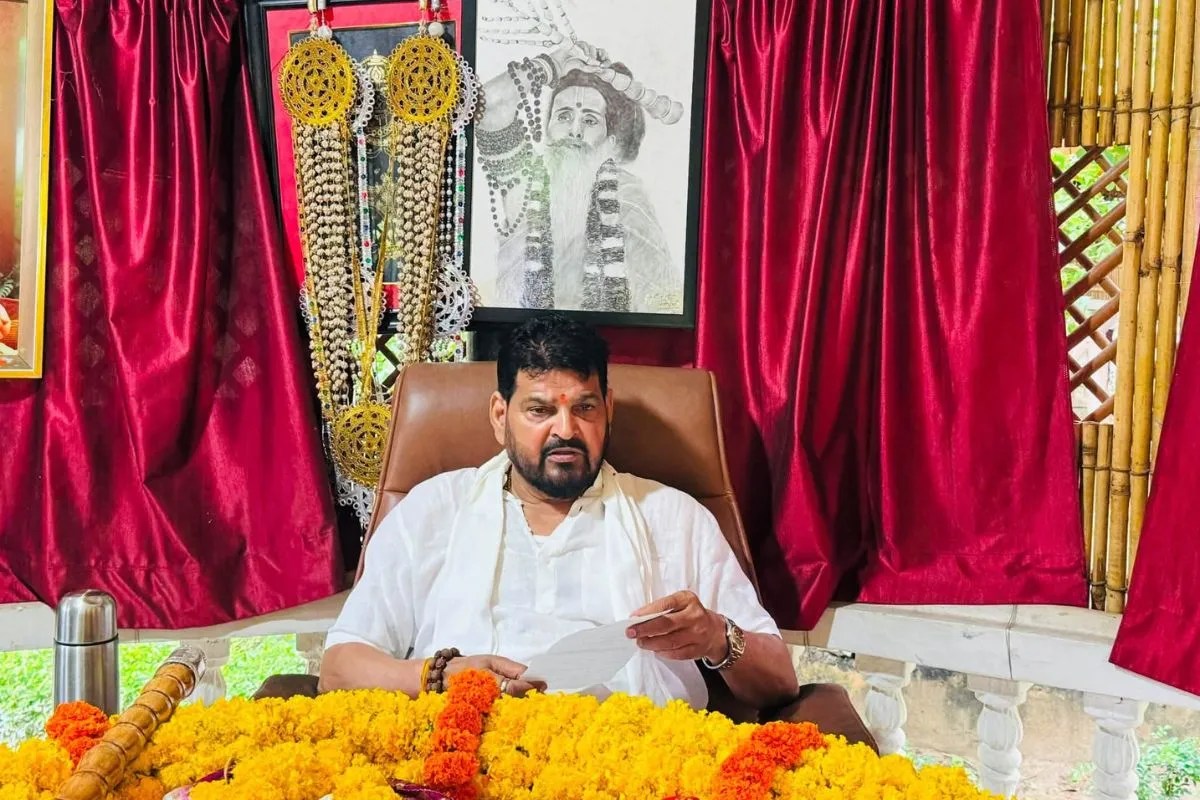 ‘अभिजीत दिपके को विदेशी धन मिल रहा’, बृजभूषण शरण सिंह बोले- चुनाव जीतें तो आयोग अच्छा, हारें तो खराब