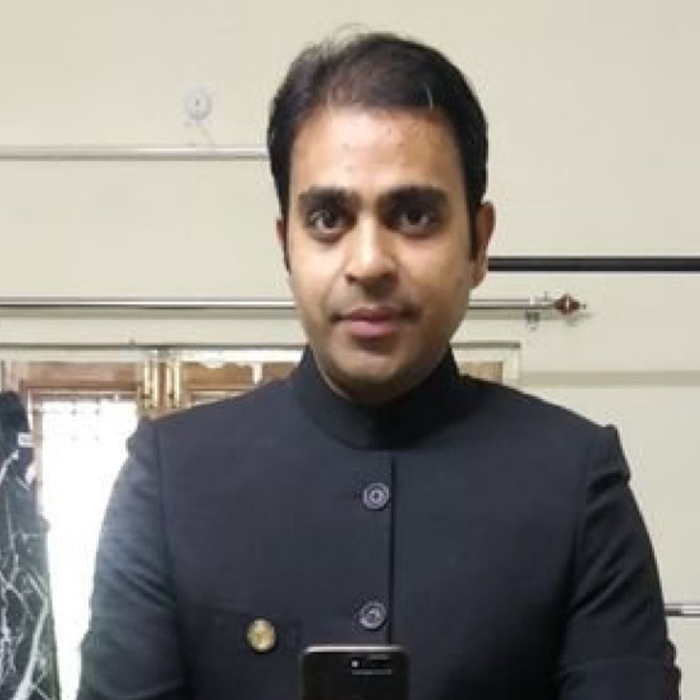 छत्तीसगढ़ कैडर के IFS अफसर और पत्नी का विवाद सार्वजनिक:पत्नी ने वीडियो जारी कर लगाए प्रताड़ना के आरोप, अधिकारी बोले-बेबुनियाद आरोप, कोर्ट में की शिकायत