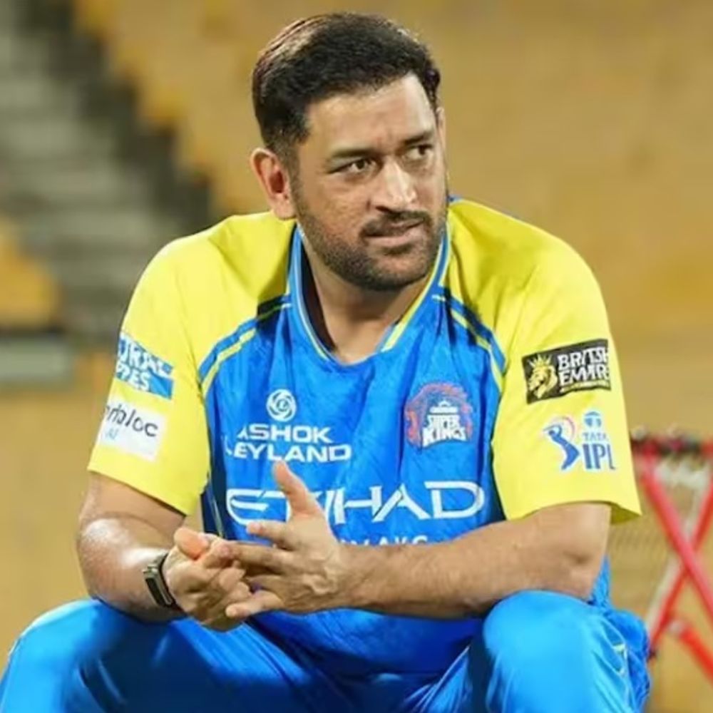 धोनी ने बताया- IPL खेलने पर फैसला कब लेंगे:चोट के कारण पिछला सीजन नहीं खेले, चेन्नई सुपर किंग्स को 5 खिताब जिता चुके