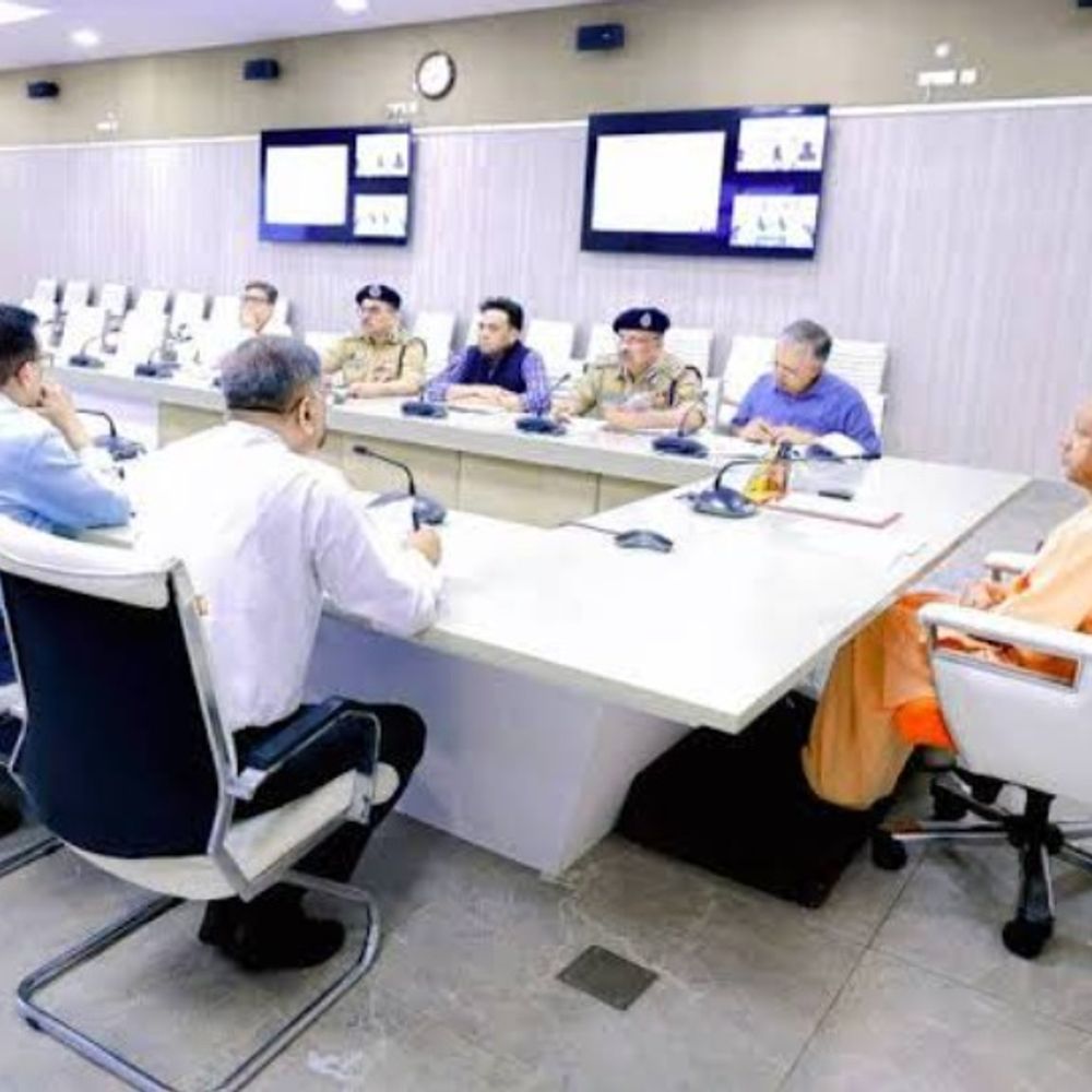 यूपी में 35.41 लाख अभ्यर्थी देंगे PET:60 जिलों में 1,372 परीक्षा केंद्र बनाए, खाने-पीने की कीमत अधिक ली, तो होगी कार्रवाई