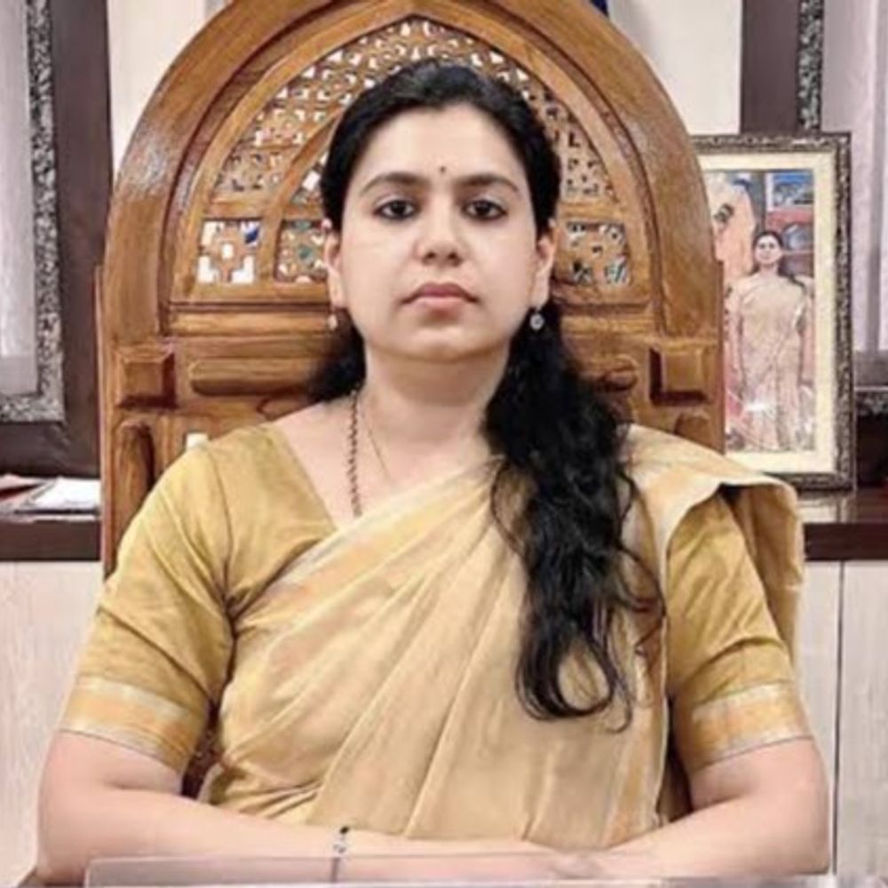 पूर्व IAS दिव्या मित्तल ने नई राजनीतिक पार्टी बनाई:नाम- जनता शक्ति पार्टी रखा, मिर्जापुर सदर से चुनाव लड़ेंगी