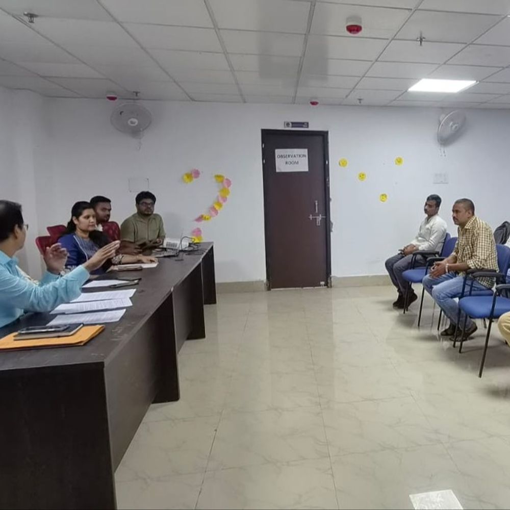 सड़क हादसे में घायलों का 1.5 लाख तक का इलाज:औरंगाबाद सदर अस्पताल में पीएम राहत योजना को लेकर बैठक, संबद्ध हॉस्पिटल को बैनर लगाने के निर्देश
