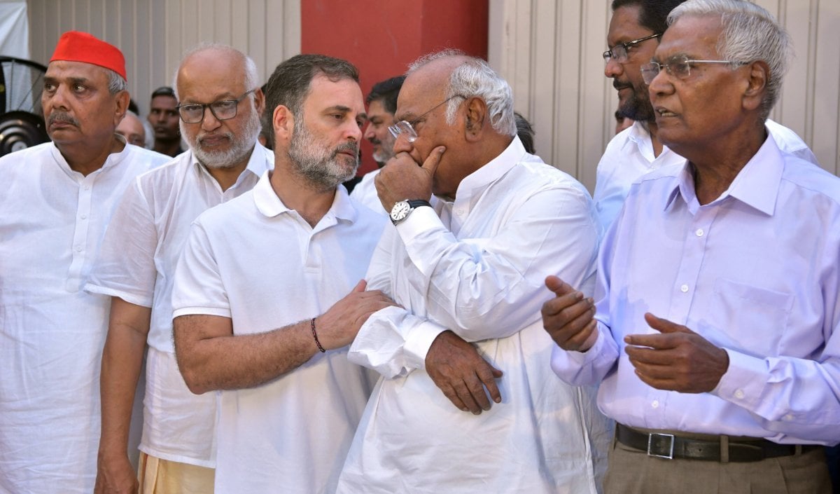 CEC Gyanesh Kumar के खिलाफ INDIA Bloc का Public Impeachment, 30 अक्टूबर को Kharge आवास पर होगा आयोजित