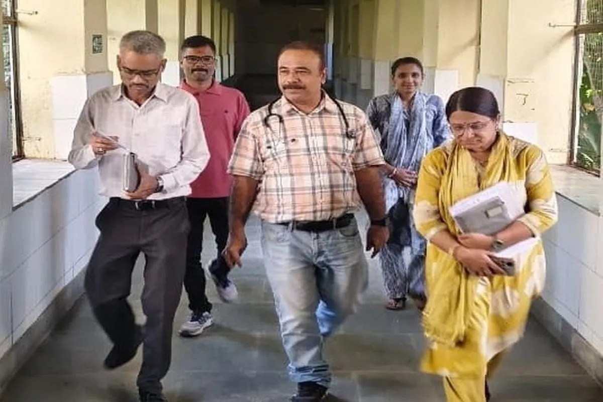 उदयपुर : अस्पतालों में खड़े दुपहिया वाहनों पर सीएमएचओ सख्त, बोले- थाने से छुड़ाने पड़ेंगे वाहन