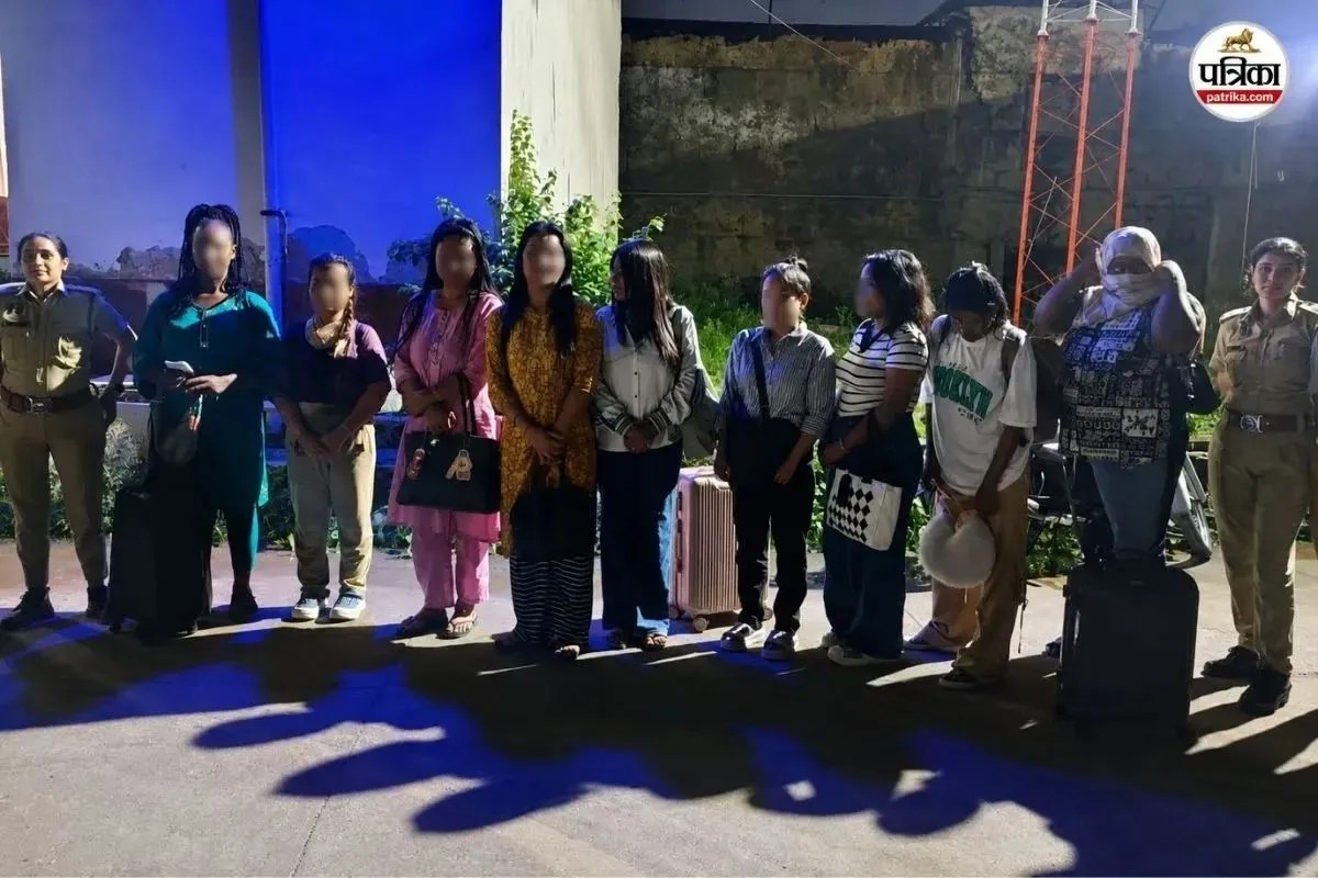 जयपुर से 10 विदेशी युवतियों को किया गया डिपोर्ट, थाईलैंड की 9 युवतियां शामिल, जानें पूरा मामला