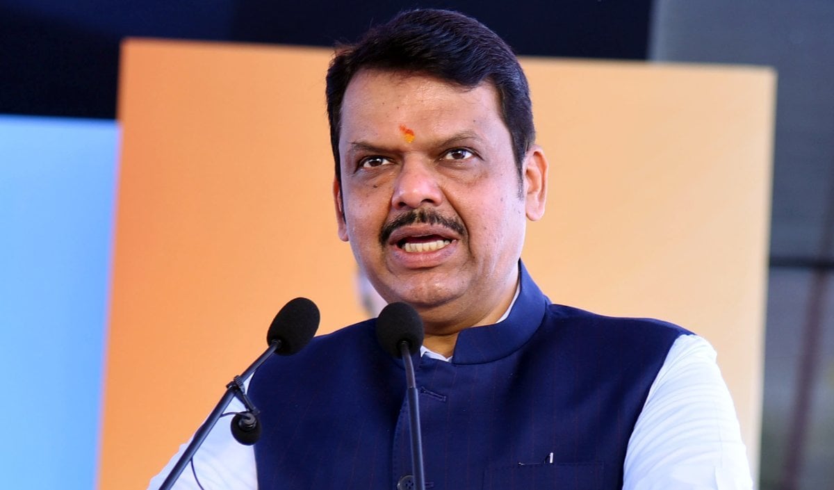 टाइगर श्रॉफ फायरिंग केस पर सीएम Devendra Fadnavis का कड़ा बयान, कहा- ‘हमलावर राज्य या देश के बाहर से कर रहे हैं काम, किसी को बख्शा नहीं जाएगा’