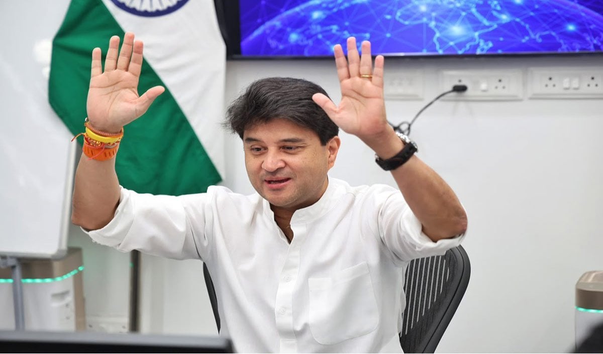 सिंधिया ने ग्वालियर की बेटी इशिका की उपलब्धि पर जताया गर्व, उज्ज्वल भविष्य के लिए दी शुभकामनाएँ