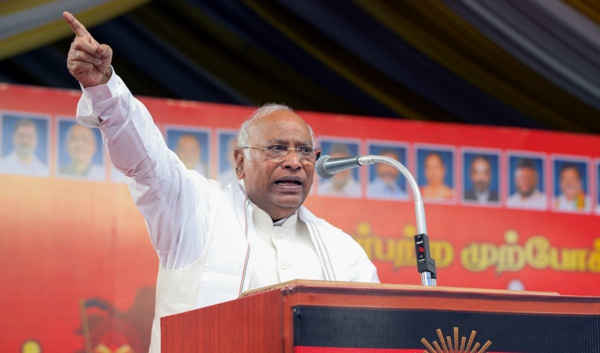 CEC Gyanesh Kumar के इस्तीफे की मांग पर अड़े Mallikarjun Kharge, केंद्र सरकार को दी चेतावनी