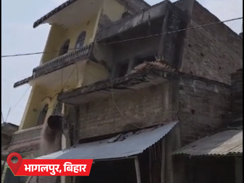 नेपाल में गंडक नदी में बाढ़ से बिहार में अलर्ट:लखनऊ में सड़कों पर चल रहीं नावें, हरियाणा के 6 जिलों में बारिश