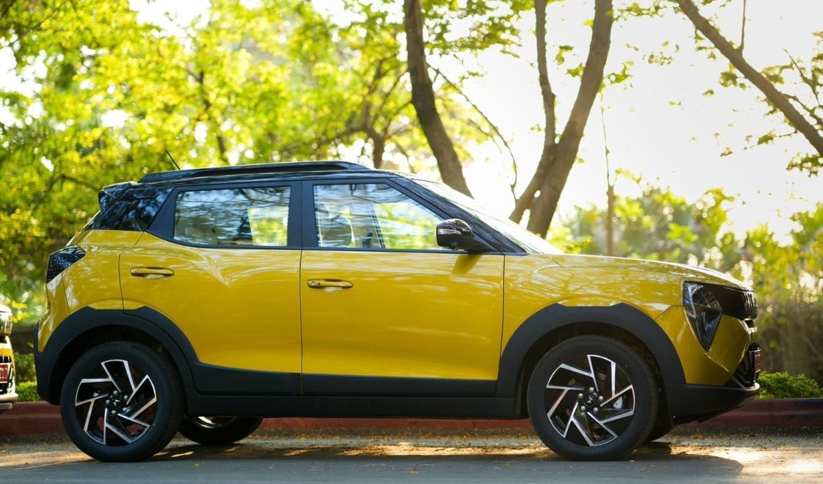 Mahindra XUV 3XO CNG 15 अक्टूबर को हो सकती है लॉन्च, 2 सिलेंडरों के साथ दिखे नए फीचर्स