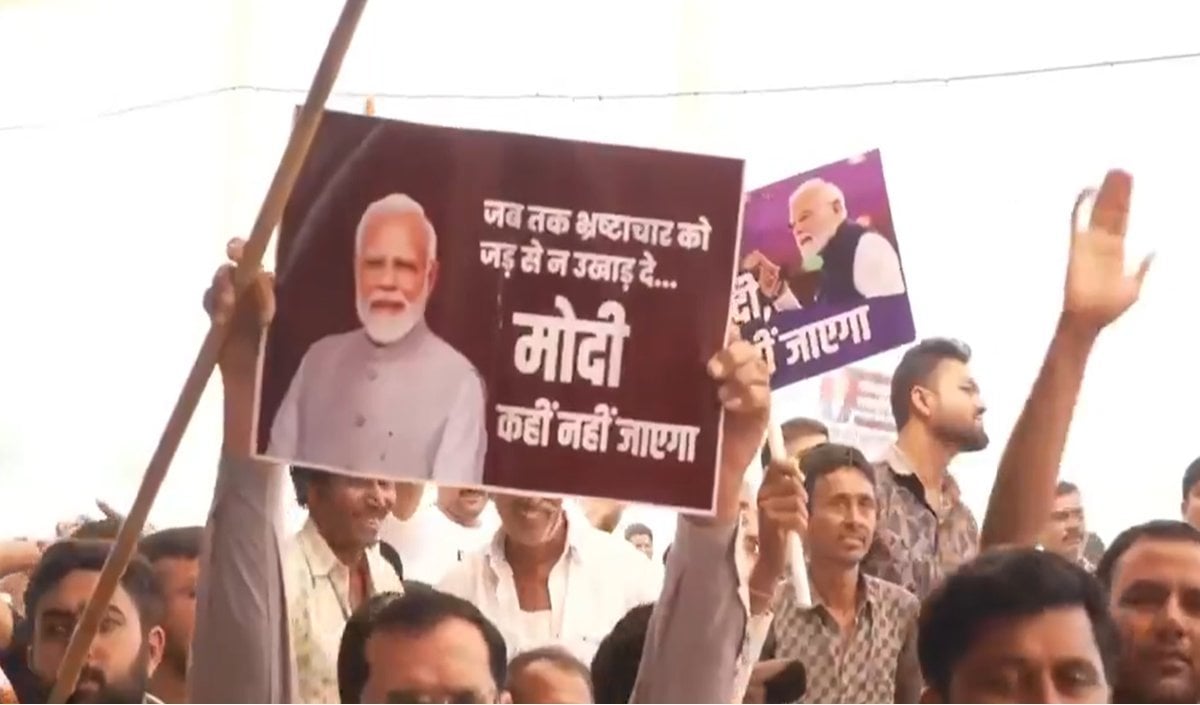 PM Modi Banaskantha visit: ‘मोदी कहीं नहीं जाएगा’ के नारों से विपक्ष को बड़ा सियासी संदेश