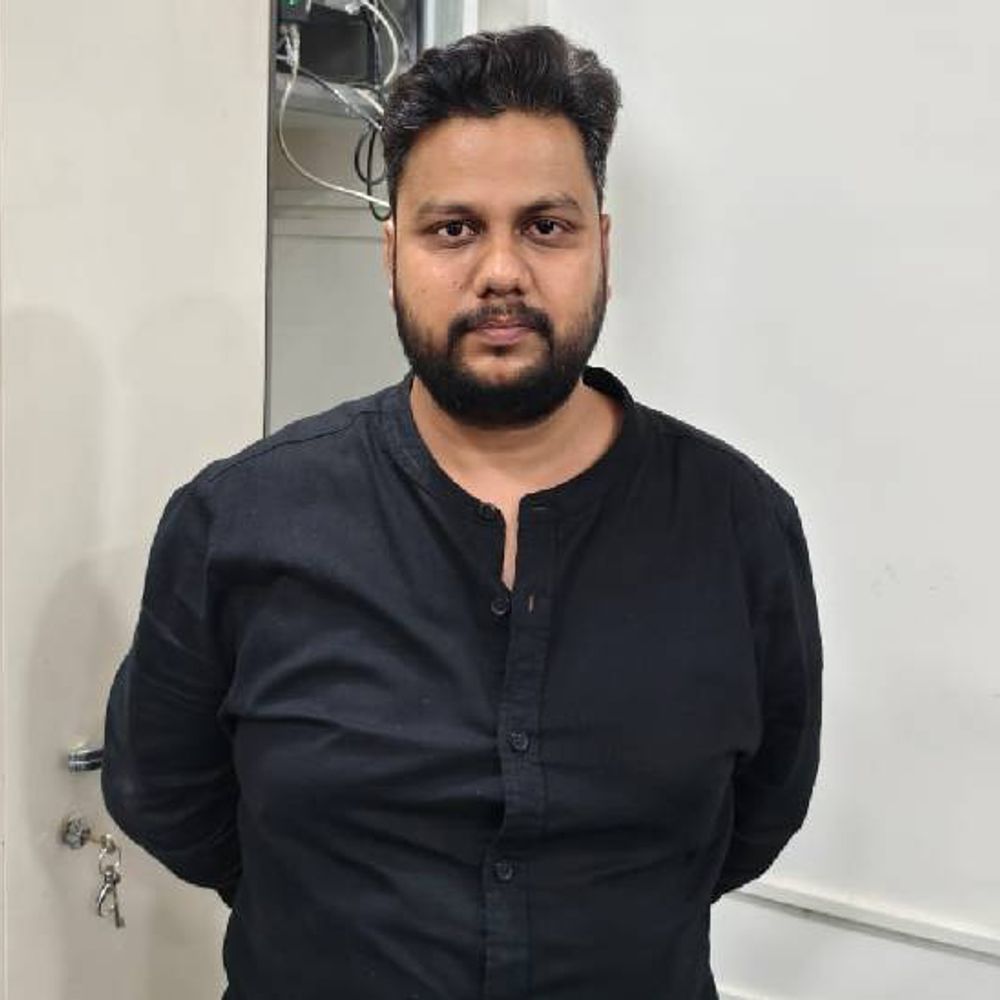 नशीले कफ सिरप का सप्लायर पकड़ाया:STF ने देहरादून से किया गिरफ्तार, अब तक 25 आरोपी हो चुके हैं गिरफ्तार