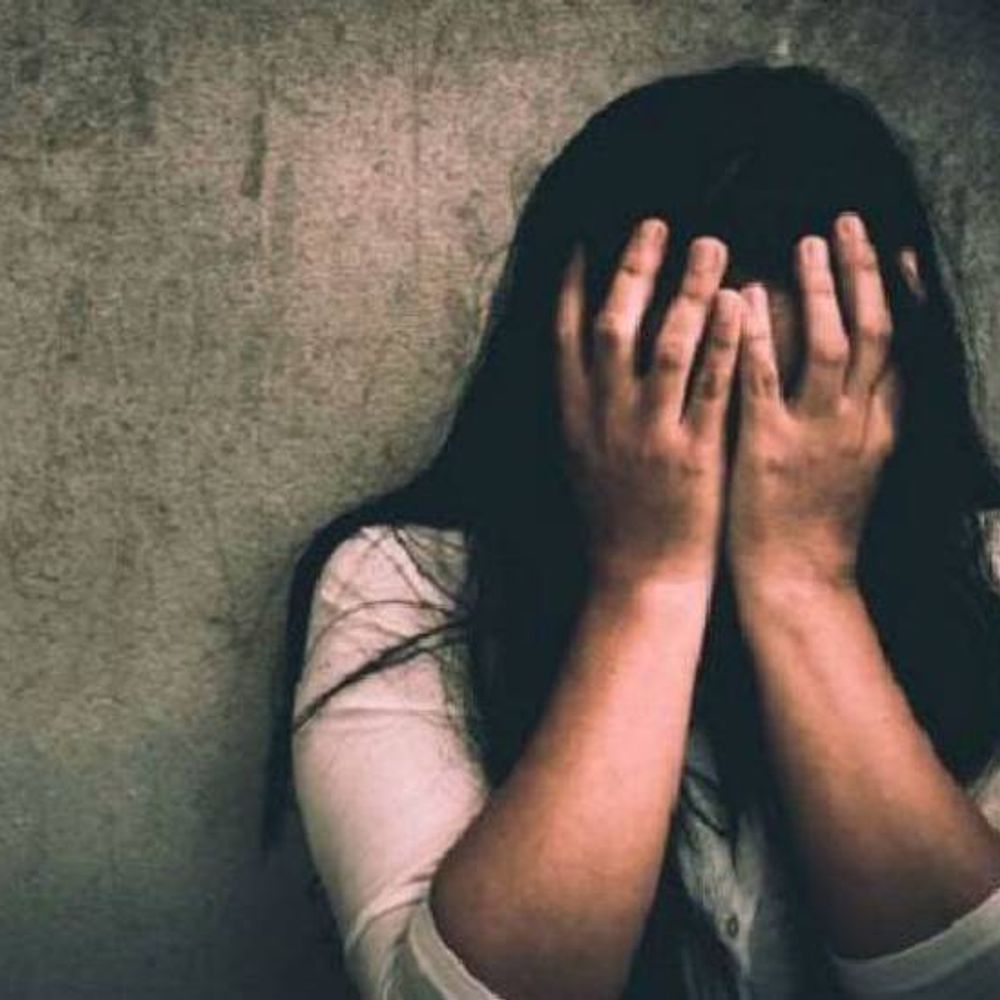 जेल से छूटकर रेप पीड़िता की अश्लील तस्वीरें वायरल कीं:झांसी में थाने का इंस्पेक्टर बताकर दोस्ती की, फिर रेप कर वीडियो बना लिए थे