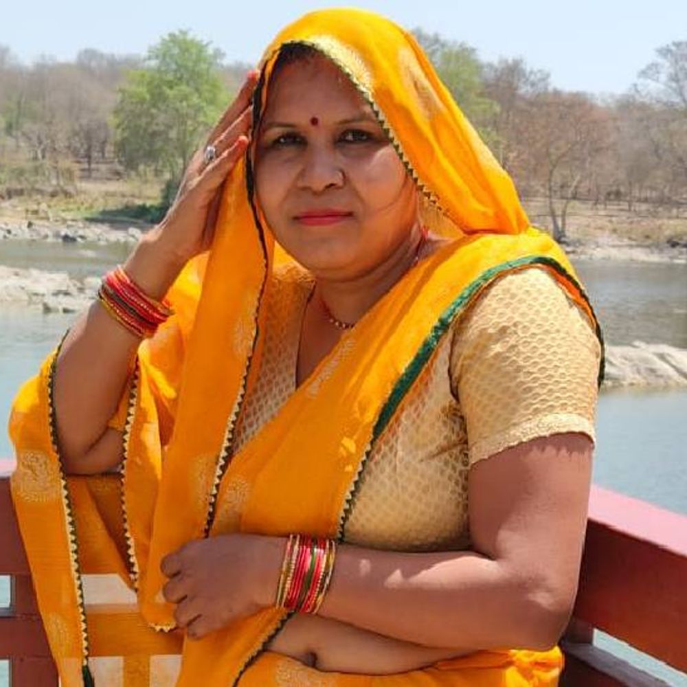 झांसी में महिला की मौत पर परिजनों का हंगामा:बहन का आरोप- जीजा दूसरी शादी करना चाहते, इसलिए बहन को प्रताड़ित करते थे