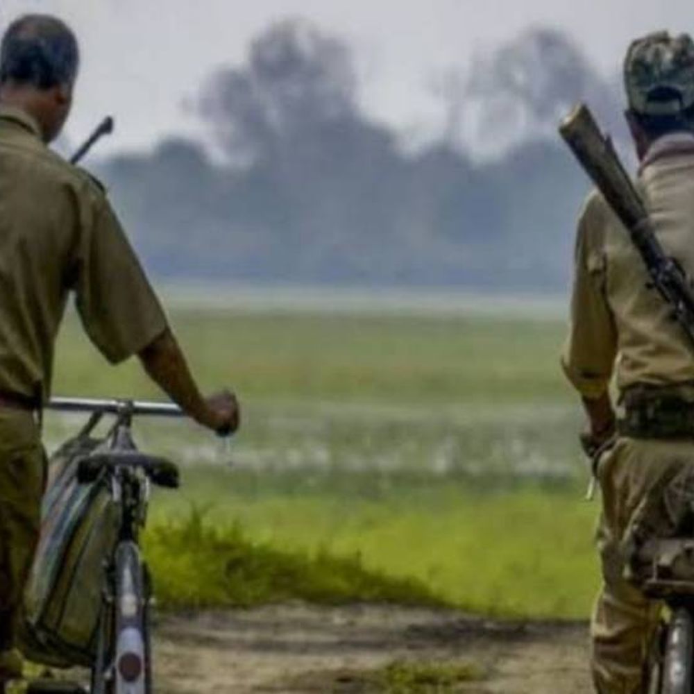 फॉरेस्ट-गार्ड की नौकरी के नाम पर 11.50 लाख की ठगी:बिहार में 6 महीने कराई बेगारी, बाप-बेटी पर FIR