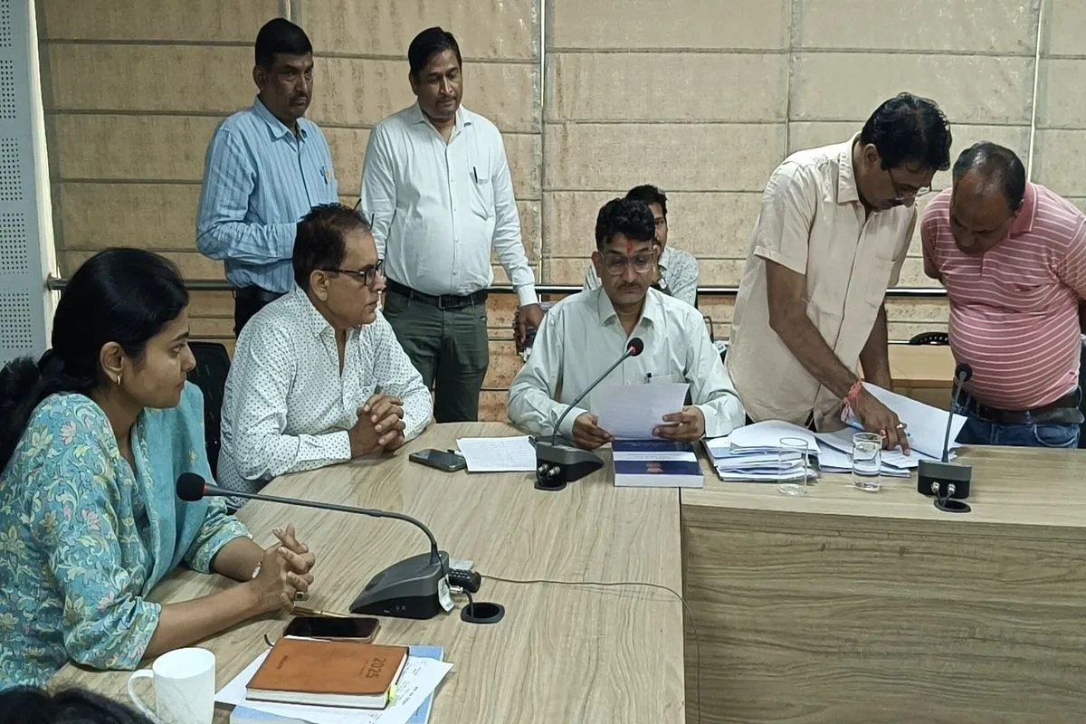 अलवर में पंचायती राज चुनाव 2026: जिला परिषद प्रत्याशियों के नामांकन पत्रों की जांच पूरी