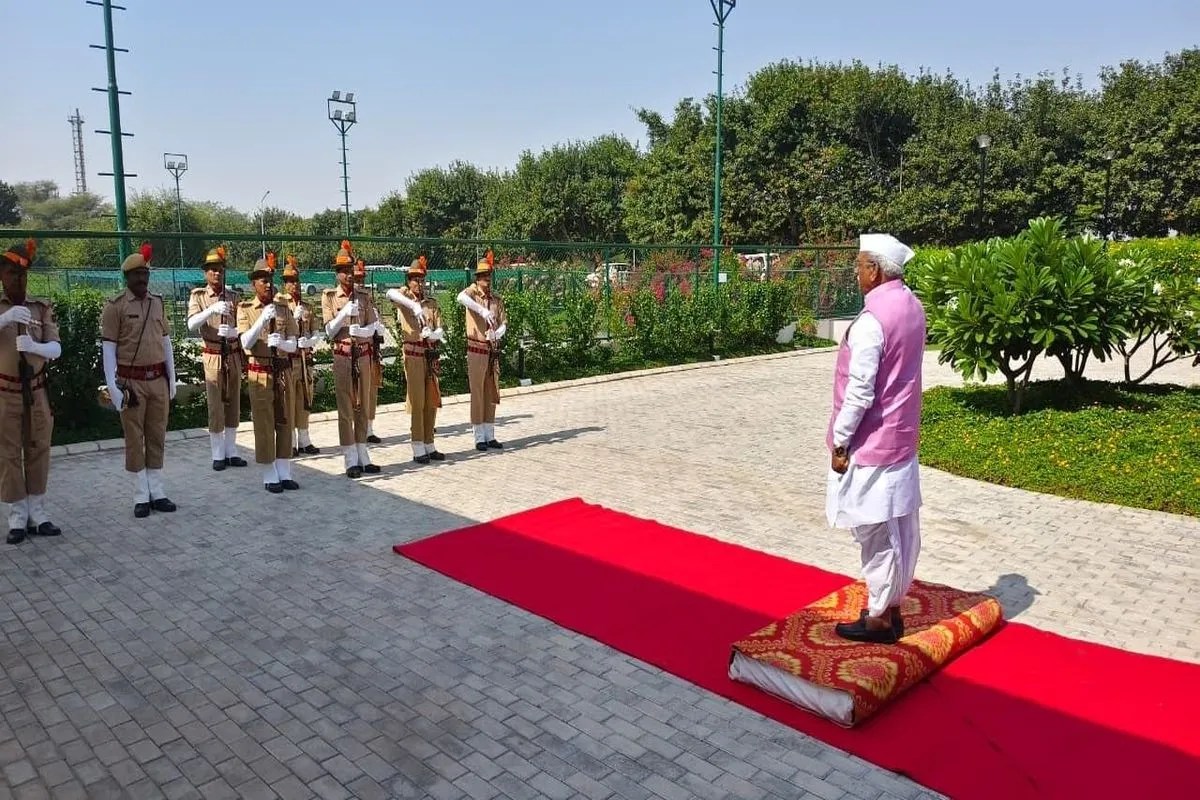 Alwar: राज्यपाल हरिभाऊ बागड़े नीमराणा पहुंचे, राइजिंग राजस्थान समिट में लिया भाग