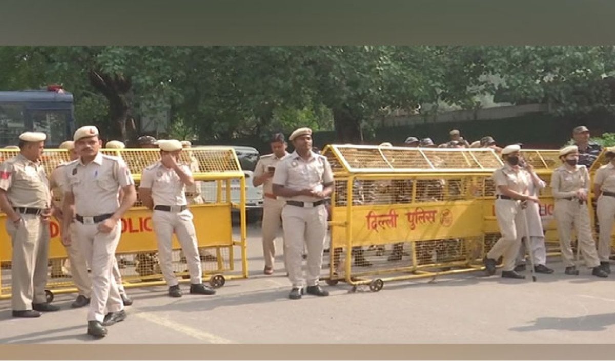 राजस्थान में Delhi Police की Special Cell का एक्शन, 3.93 करोड़ की ठगी में 7 गिरफ्तार