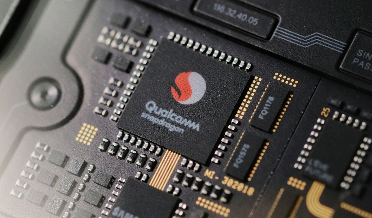 Smartphone मार्केट में कमजोर मांग के बाद Qualcomm करेगा छंटनी, AI पर बढ़ाएगा फोकस