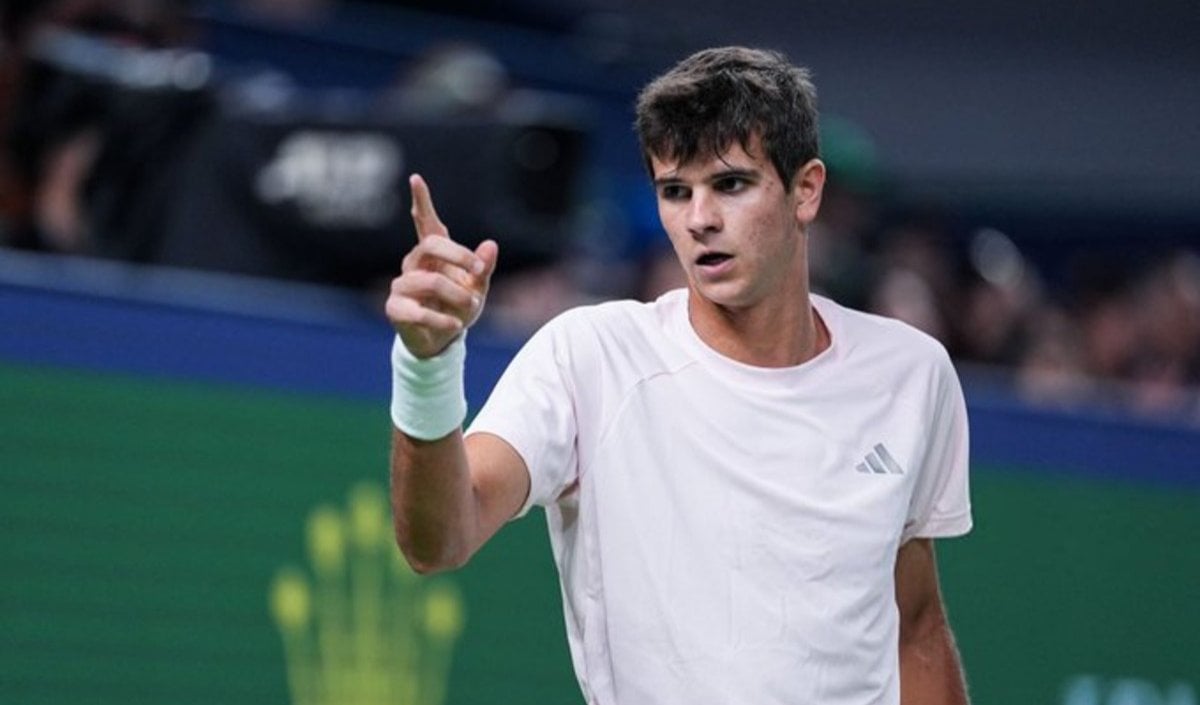 Shanghai Masters: Rafael Jodar ने Daniil Medvedev को हराकर फाइनल में बनाई जगह