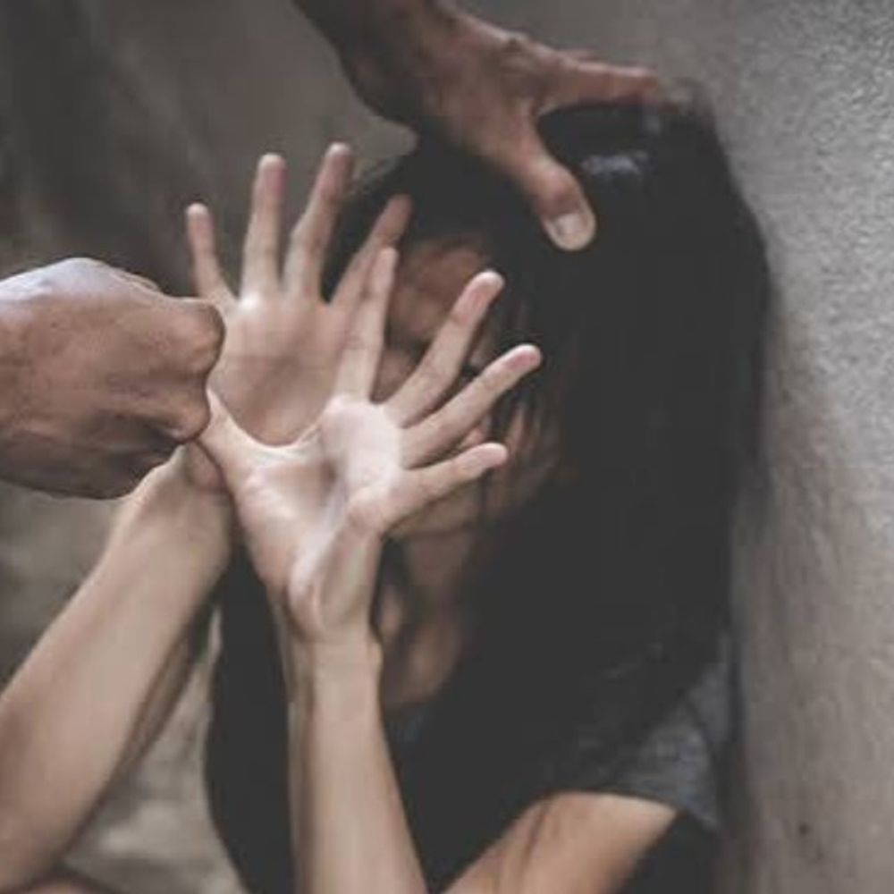 जयपुर में पड़ोसी ने किया स्कूल छात्रा से रेप:5 साल तक करता रहा ब्लैकमेल, छोटी बहन से करने लगा छेड़छाड़
