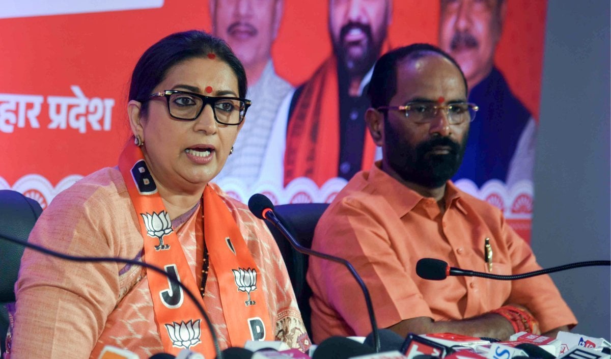 जो अमेठी में अपने दम पर चुनाव तक नहीं लड़ सकता, वह शहंशाह बनने के लिए…, स्मृति ईरानी का राहुल गांधी पर तीखा वार