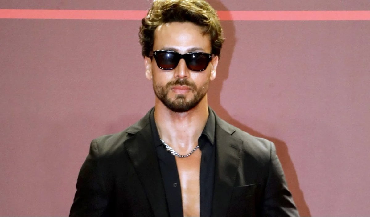 Tiger Shroff Firing Case: नेपाल भागने की फिराक में थे शूटर्स, Crime Branch ने कोटा से पकड़ा
