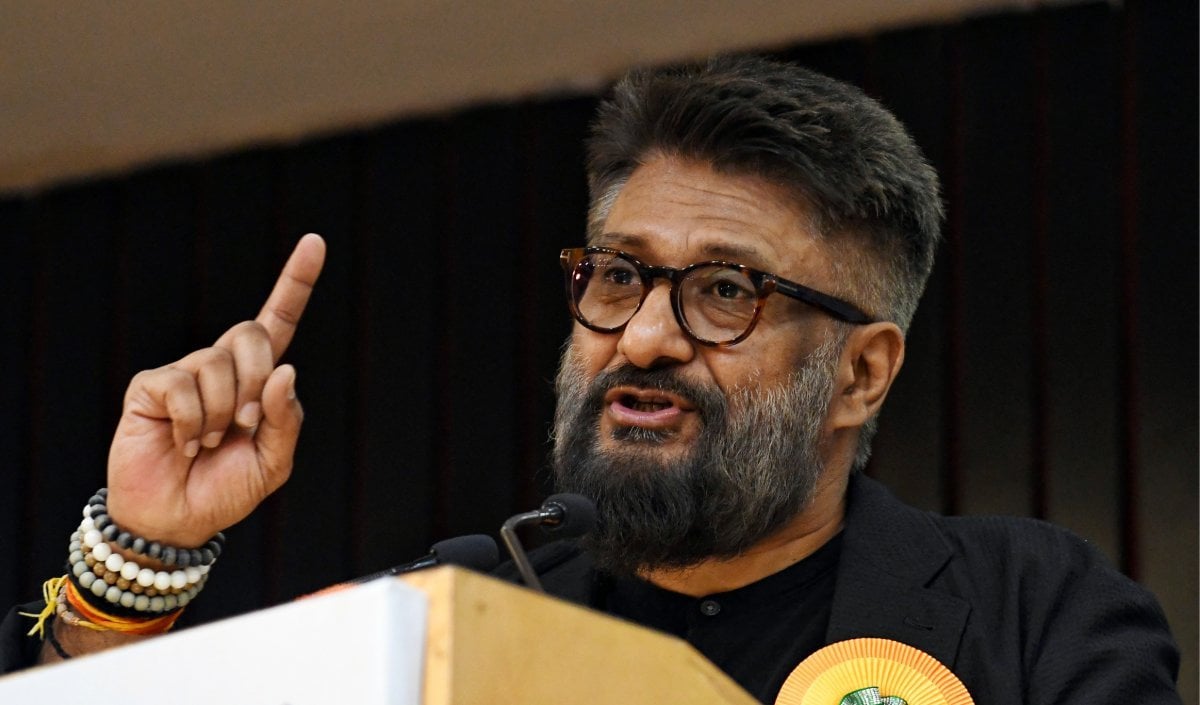 Vivek Agnihotri के बयानों पर भड़का विश्व हिंदू परिषद! पूछा- ‘हिंदू धर्म पर सवाल उठाने वाले आप कौन?’