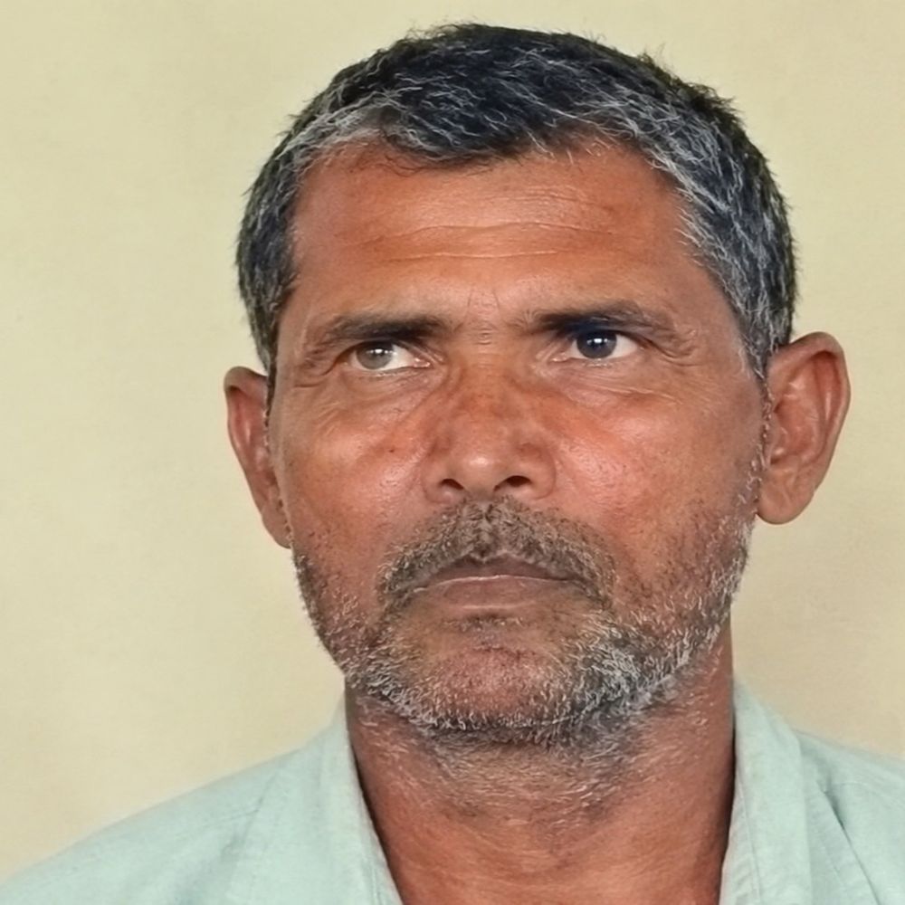 मेला देखने जा रहे अधेड़ की रोड एक्सीडेंट में मौत:कार ने ई-रिक्शा को टक्कर मारी, दोनों ड्राइवर भागे