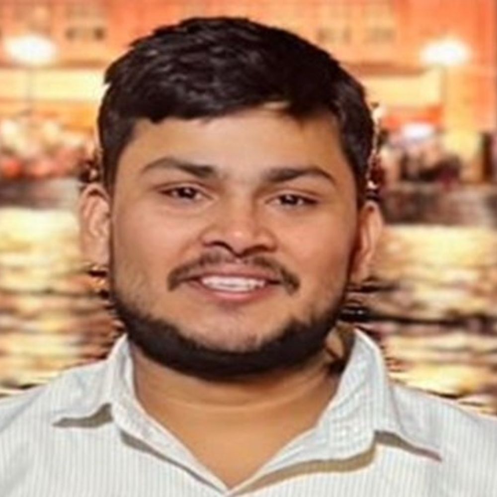 गुरुग्राम में डेटा एनालिस्ट समेत दो युवकों की मौत:ट्रैक्टर-ट्रॉली ने मारी टक्कर, पार्ट-टाइम रैपिडो चलाता था मृतक, दोनों मध्यप्रदेश के रहने वाले