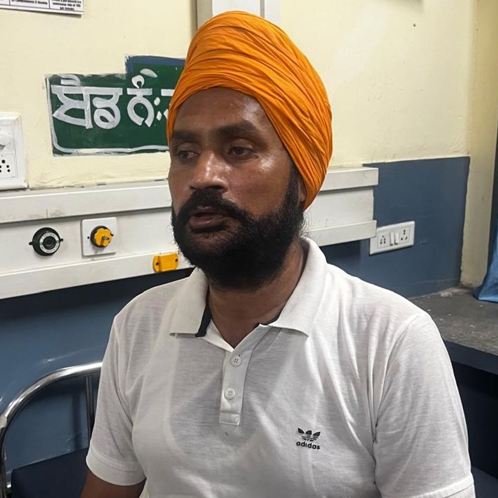 अमृतसर में ASI को गोली मारी, बांह छूकर निकली:ड्यूटी से घर लौटते वक्त हमला हुआ, फायरिंग के बीच जान बचाकर भागे