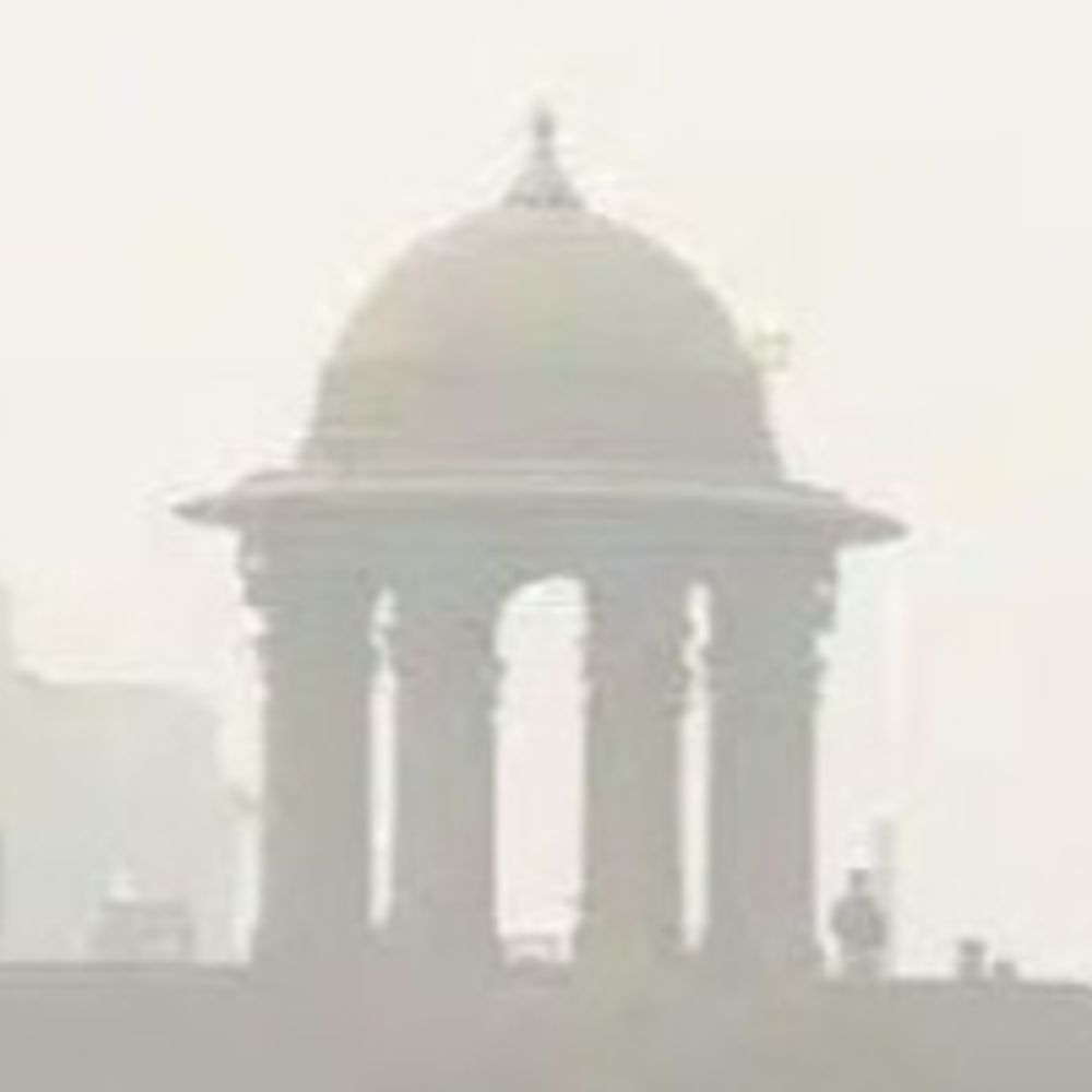 गाजियाबाद और NCR के उद्योगों पर कैमरों से नजर:बढ़ते वायु प्रदूषण को देखते हुए CAQM ने लिया फैसला, 500 तक पहुंचता है AQI