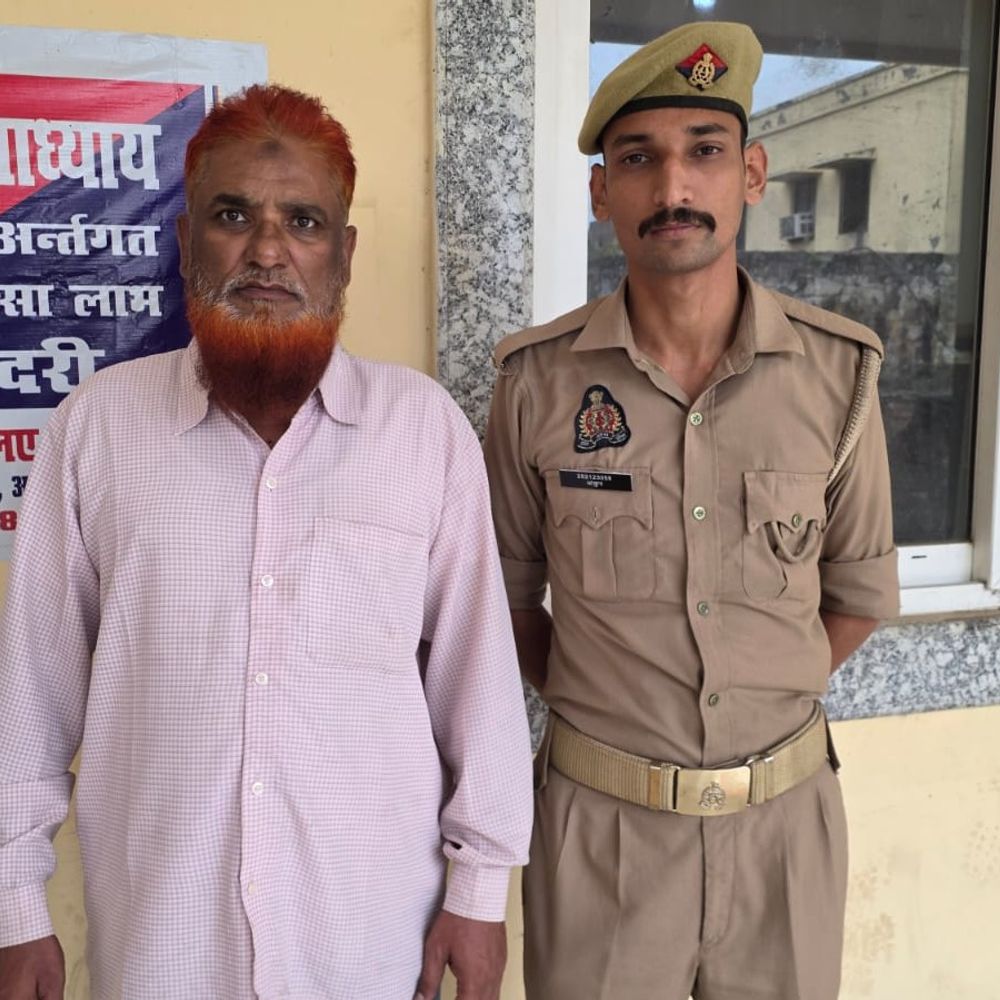 बरेली दंगे का आरोपी एक साल बाद गिरफ्तार:बैंक्वेट हॉल में हुई थी तौकीर रजा की मीटिंग, आरोपी बोला- पुलिस पर गोली चलाने तक की थी तैयारी