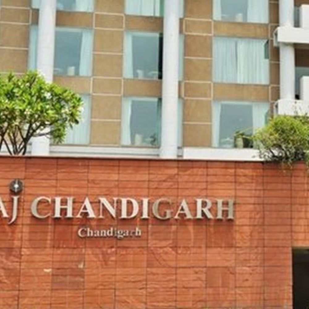 चंडीगढ़ ताज होटल में मिली रायपुर के बिजनेसमैन की लाश:रात में मिलने आई थी युवती, पुलिस ने हिरासत में लिया; 2 दिन पहले आए थे