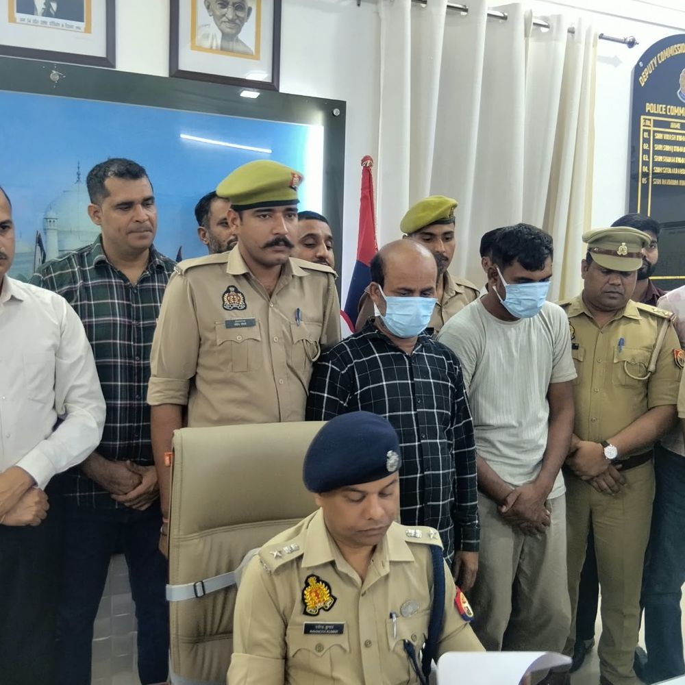 महिला से चेन स्नैचिंग करने वाले दो आरोपी गिरफ्तार:पिघली धातु और नकदी बरामद, बदमाशों पर 44 मुकदमे