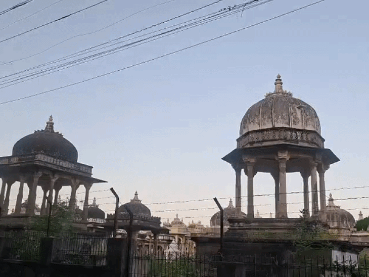 उदयपुर का मौसम बदला, रात में सर्दी का अहसास:तापमान में करीब 17 डिग्री का अंतर, न्यूनतम टेम्प्रेचर 18.6 डिग्री दर्ज हुआ