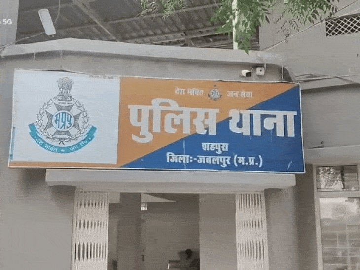 नो एंट्री पॉइंट पर TI-प्रधान आरक्षक के बीच विवाद:ड्यूटी के दौरान मारपीट का आरोप, शिकायत एसपी तक पहुंची; थाना प्रभारी ने आरोपों से किया इनकार