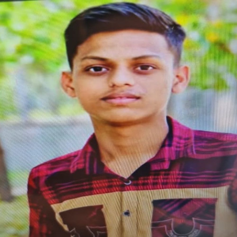 जन्मदिन पर घर से निकले युवक की चाकू मारकर हत्या:पिता से पैसे लेकर दोस्तों के साथ जन्मदिन मनाने गया था कृष, रात 2 बजे परिजनों को अस्पताल पहुंचने की सूचना मिली