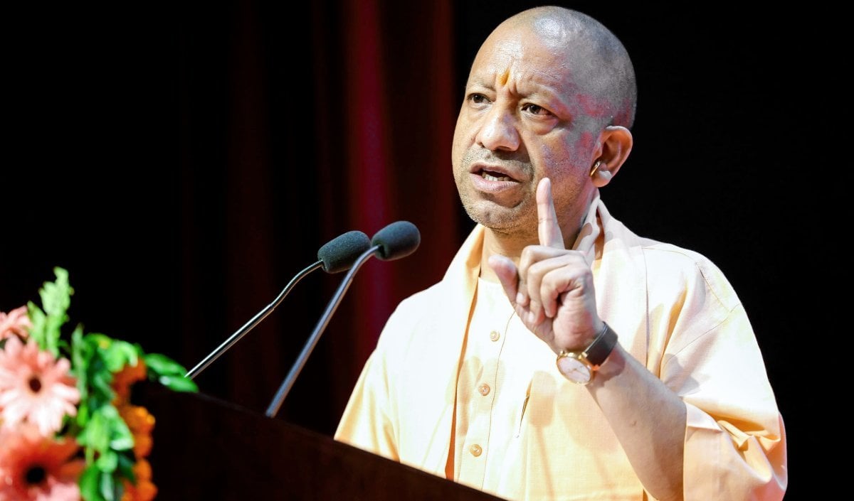 CJP प्रदर्शन पर CM Yogi ने विपक्ष को घेरा, कहा- सत्ता जनादेश से मिलती है, अराजकता से नहीं